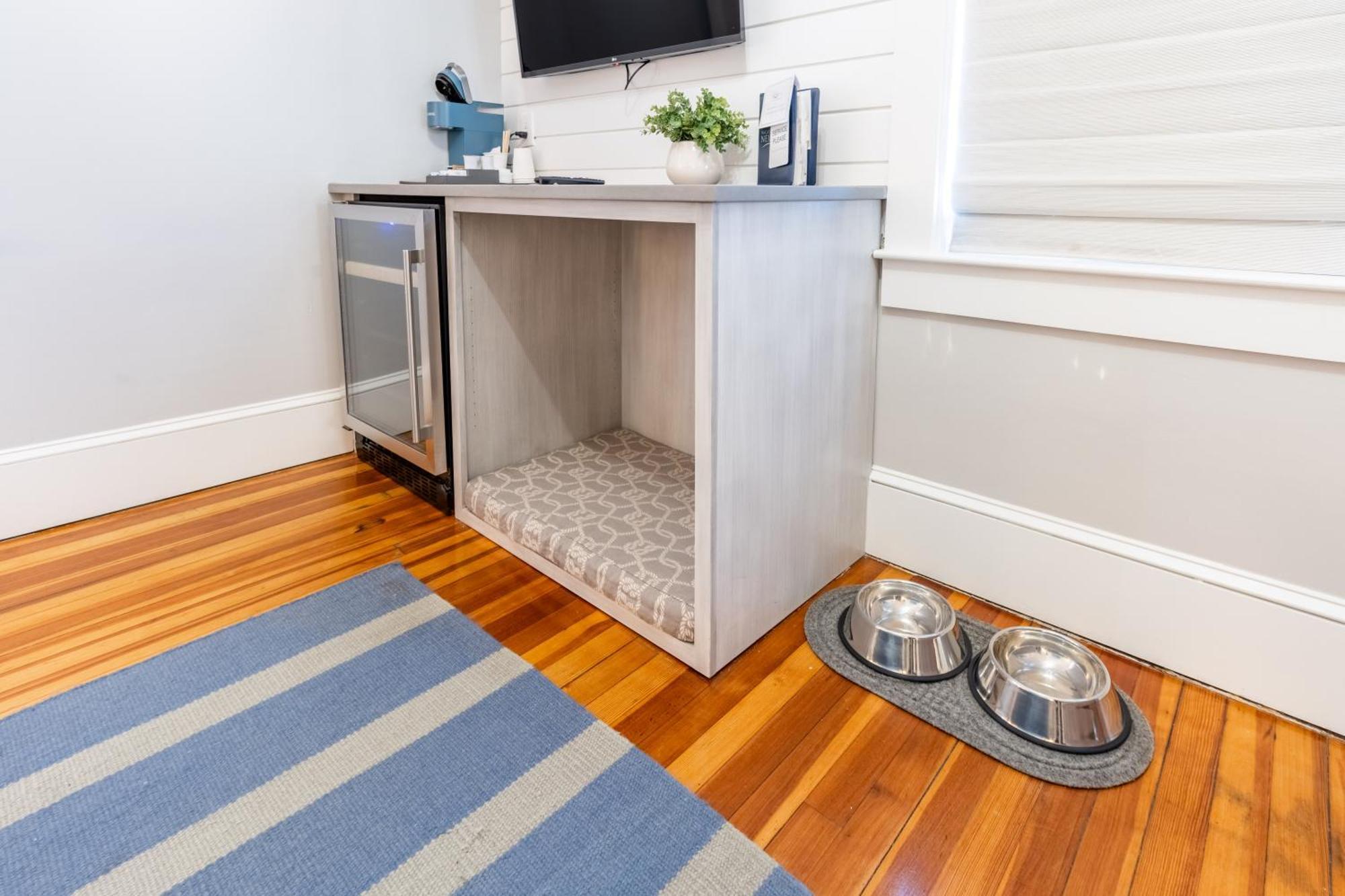 Paws On Pelham (Adults Only) Bed and Breakfast Newport Tower Eksteriør billede