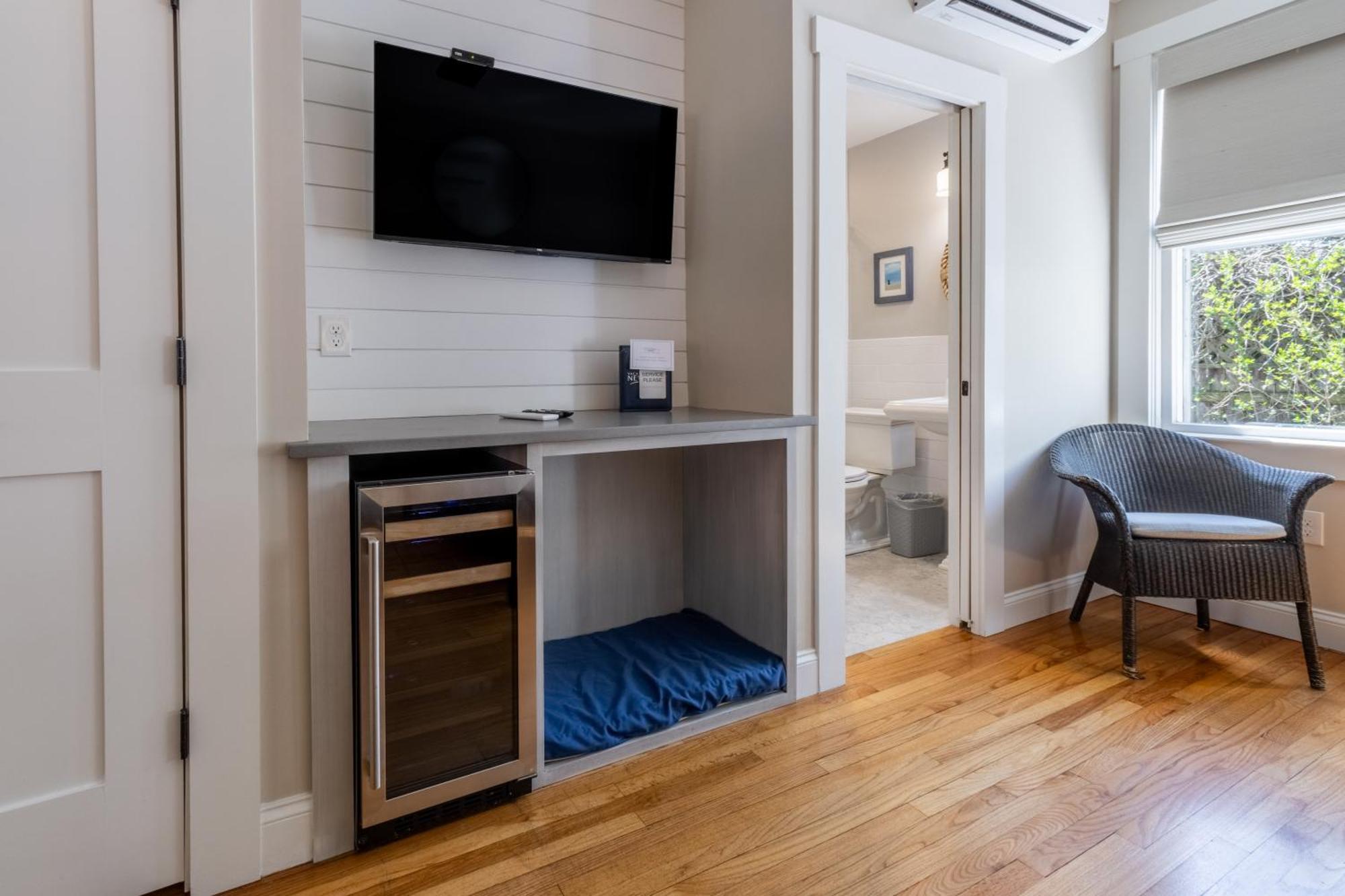 Paws On Pelham (Adults Only) Bed and Breakfast Newport Tower Eksteriør billede